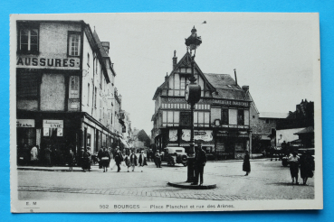Ansichtskarte AK 1910-1930 Bourges Place Planchat et rue des Arenes Frankreich France 18 Cher